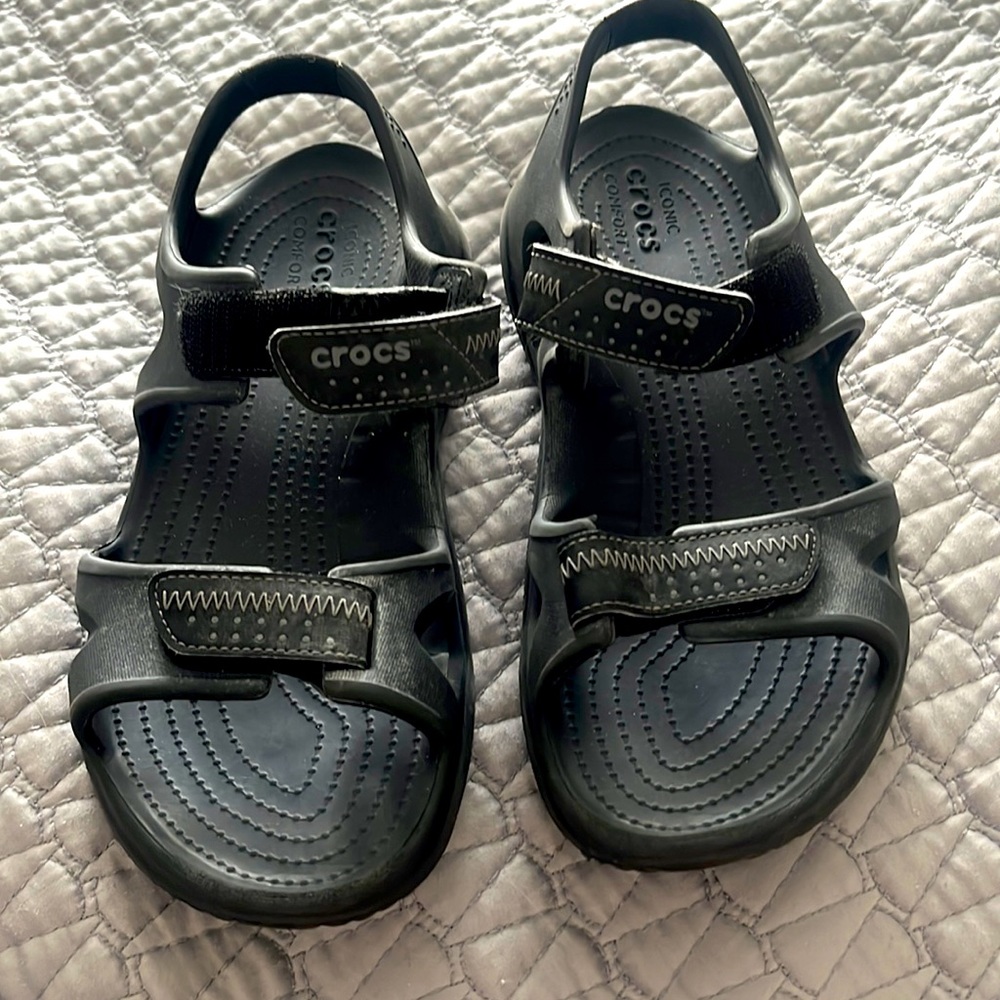 Men’s crocs sandals. Size 9 gently worn.